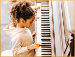 Piano Lessons for Beginners & Kids