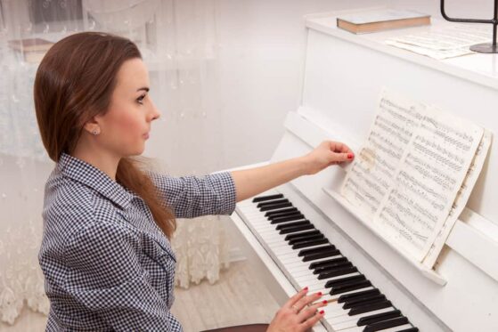 Common Struggles for Adult Piano Learners | girl playing Piano