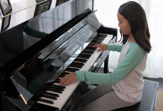 mastering syncopation on piano | Girl playing piano