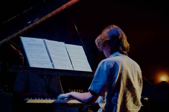 Worship Piano | boy playing piano