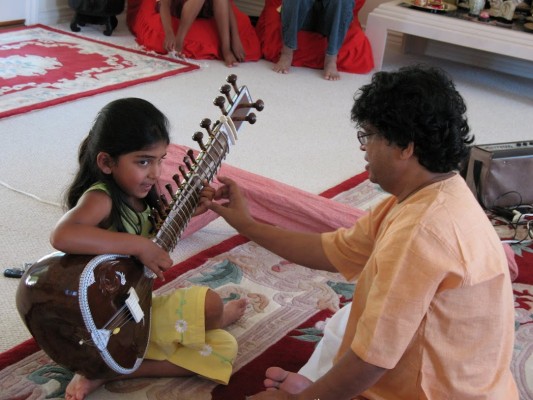 practice Hindustani music at home