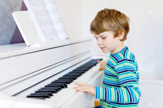 Beautiful little kid boy playing piano | learn beautiful piano chords 