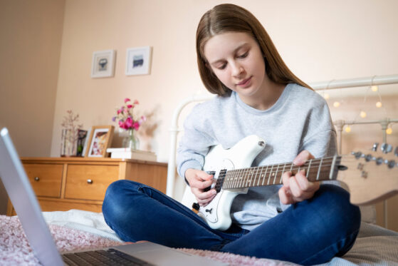 learn electric guitar in 3 months | Girl playing guitar