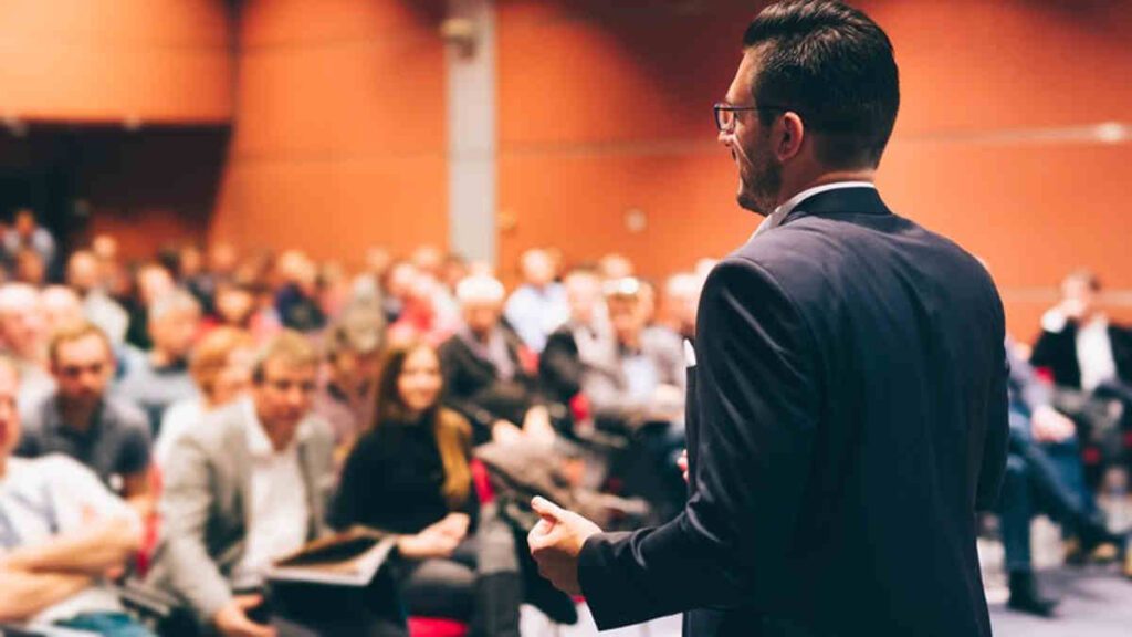 are public speaking courses worth it for career advantages