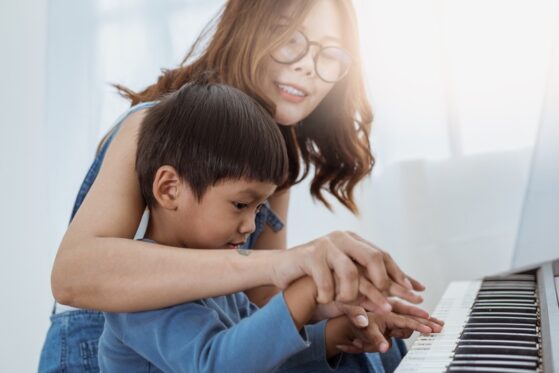 teach music to a child below 5 years