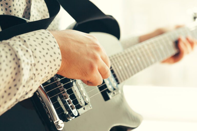 Breaking Down Music Theory for Guitarists | The Easy Way​