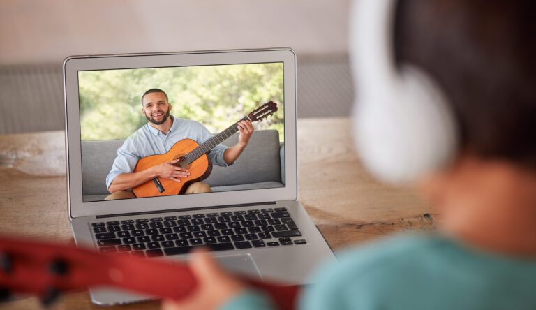 Keep Kids Motivated in Learning Music Online