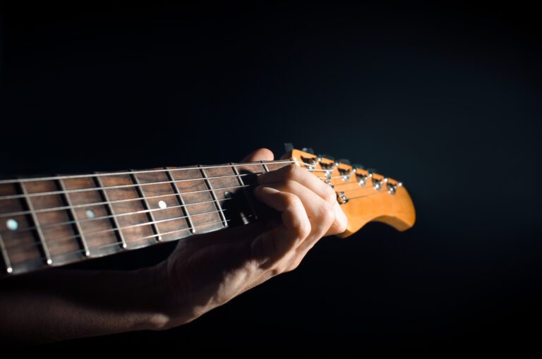 How to sound like a rock guitarist