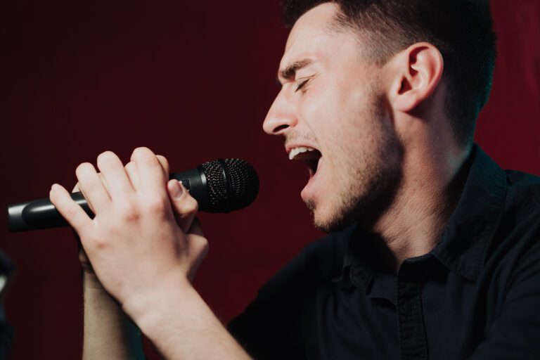 harmonize with worship vocalists