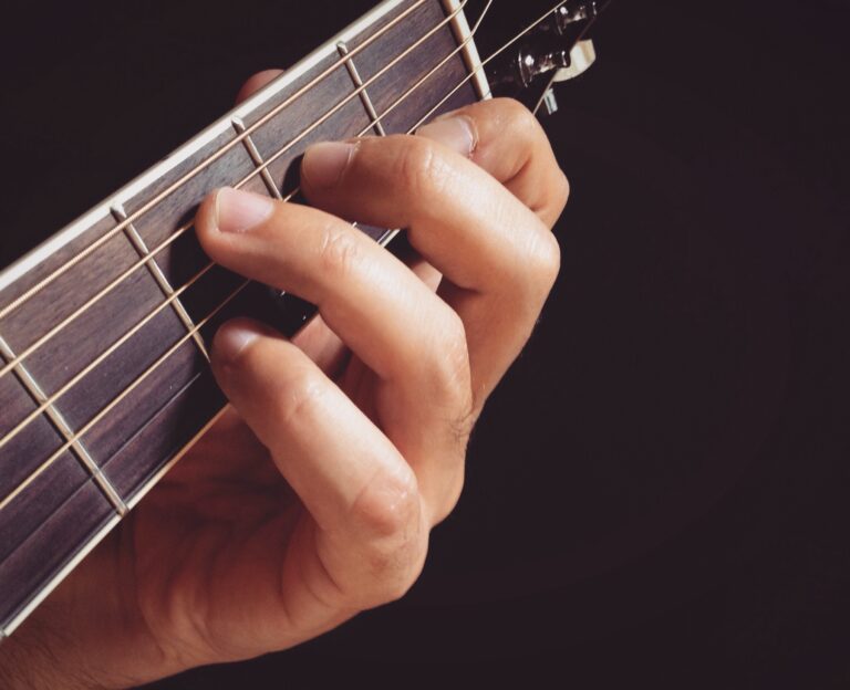 easy chord progressions for worship guitar