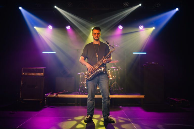 stage confidence for guitarists