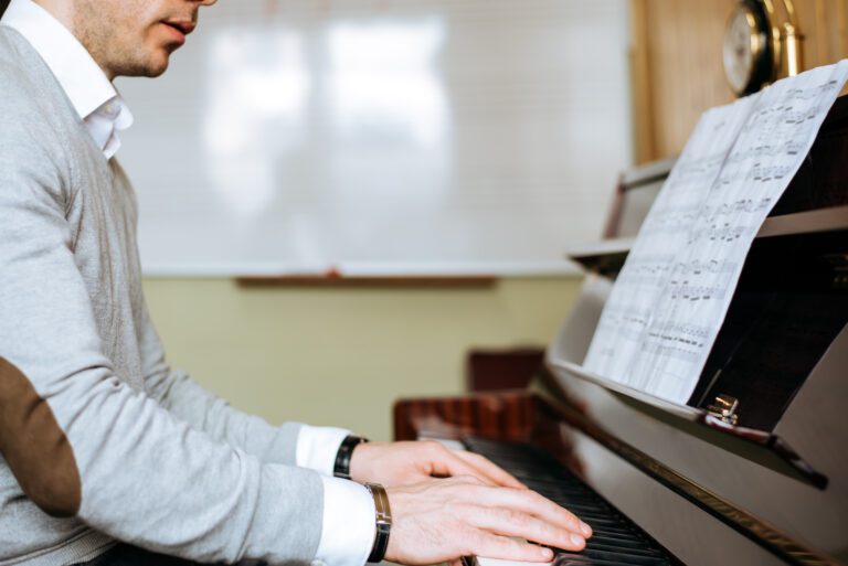 Musical phrases in piano music