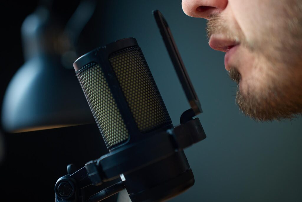 Microphone Tips for Worship Vocalists