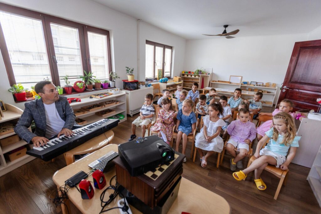 Great if your blog promotes piano lessons online.