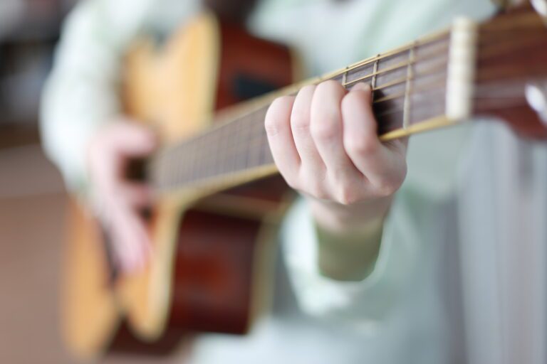 Easy chord progressions for worship guitar