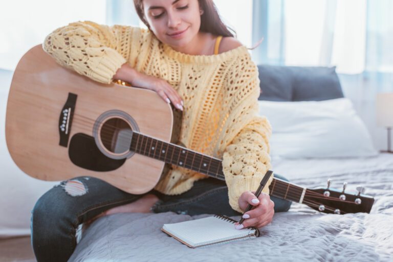 science behind guitar strings