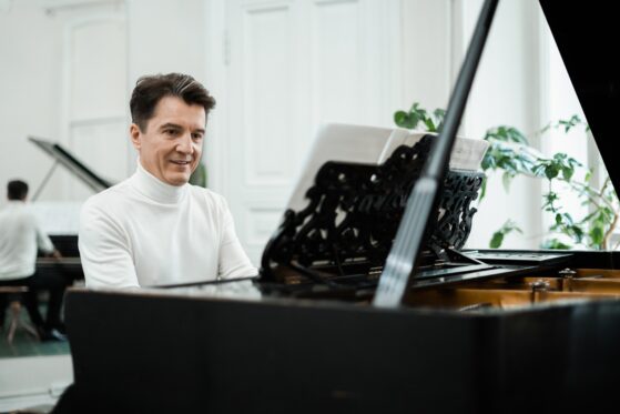 Piano Expression