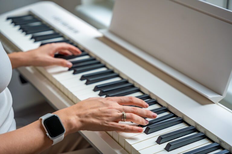 beginners ignore left-hand training