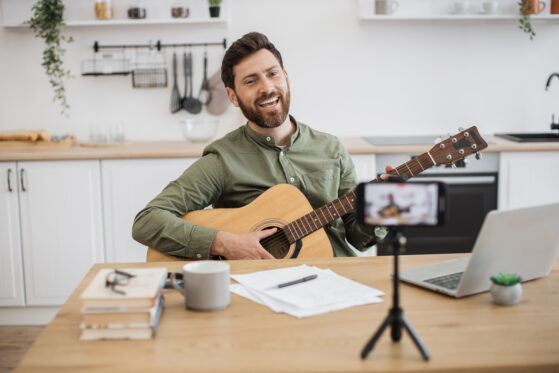 Online Guitar Lessons