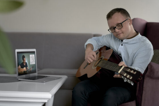 Online Guitar Lessons