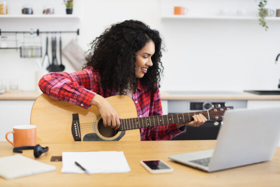 Online Guitar Lessons
