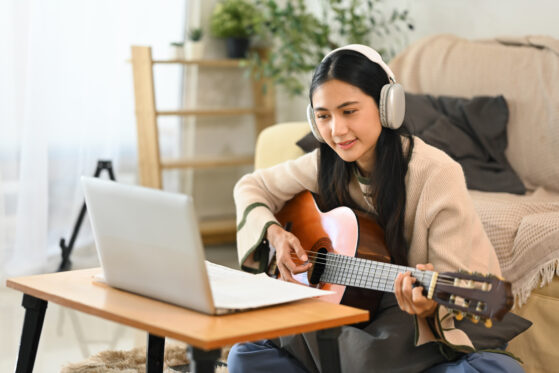 Online Guitar Lessons