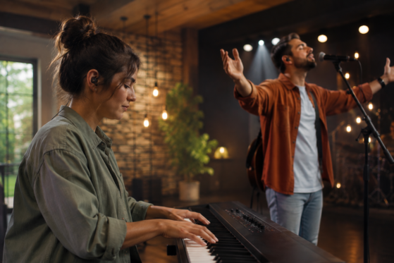 Follow a Worship Leader