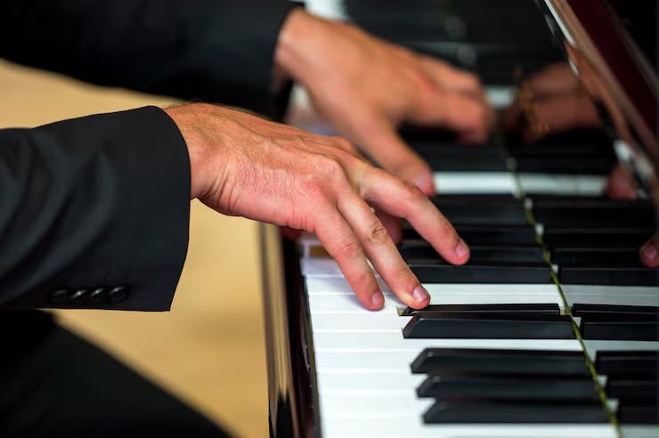 classical vs jazz piano technique