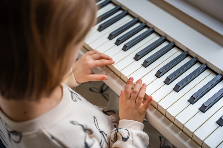 Piano in Modern Worship