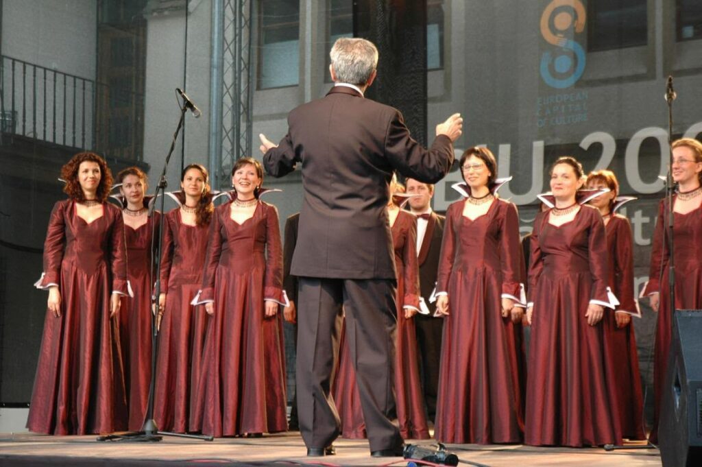 DIY Caroling Tips
